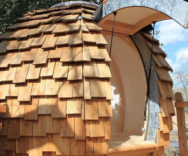 Sur Pilotis Luxury tent *